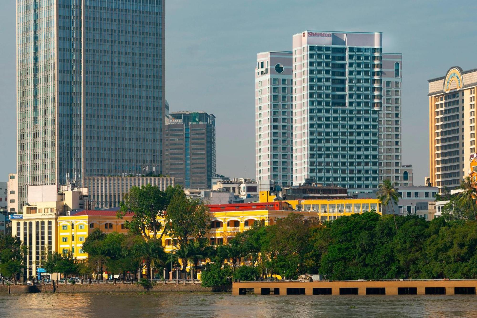 Sheraton Saigon Grand Opera Hotel Хошимин Екстериор снимка